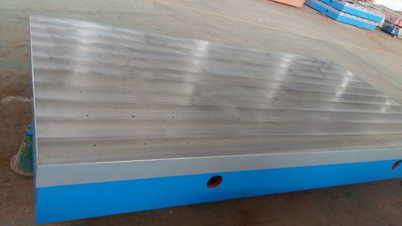 划线平板底部的加强筋有什么作用